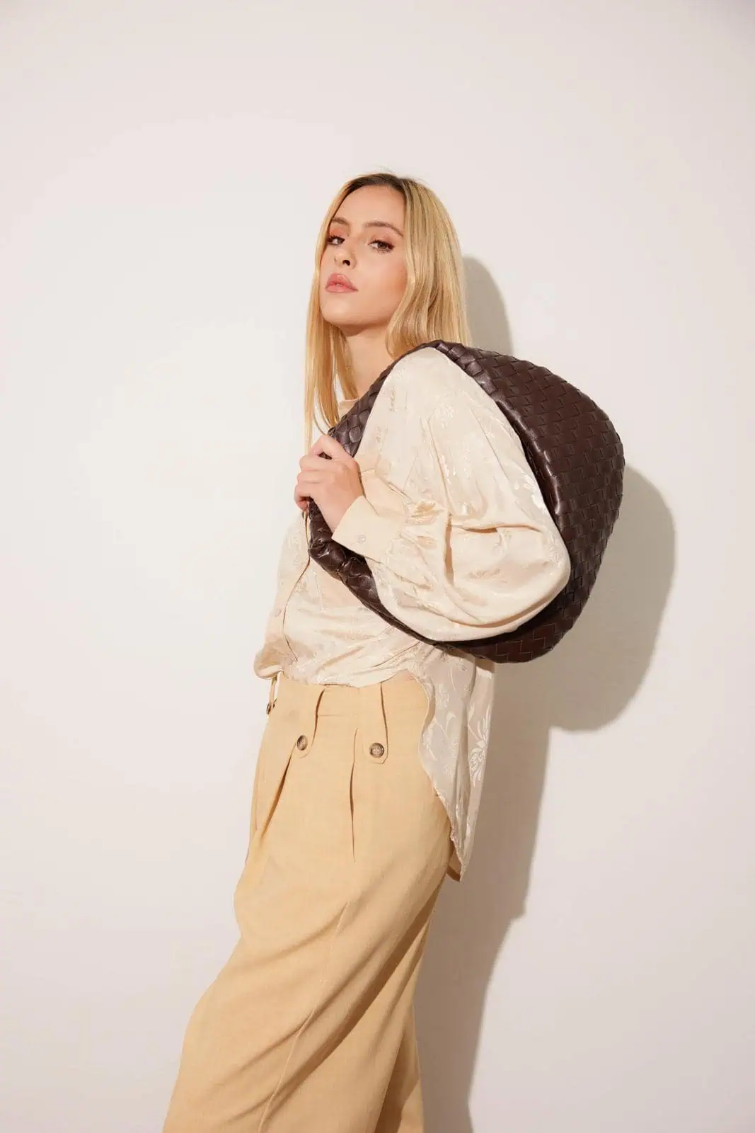 Camicia in raso con borsa aNYcase